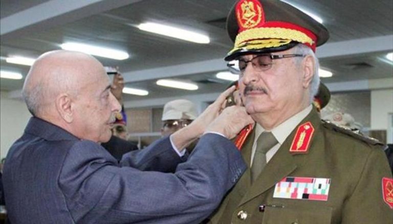 المشير خليفة حفتر قائد الجيش الليبي وعقيلة صالح رئيس مجلس النواب