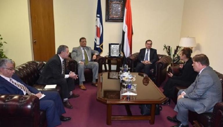 لقاء سابق لوزير البترول المصري مع مسؤولي شركة دانة