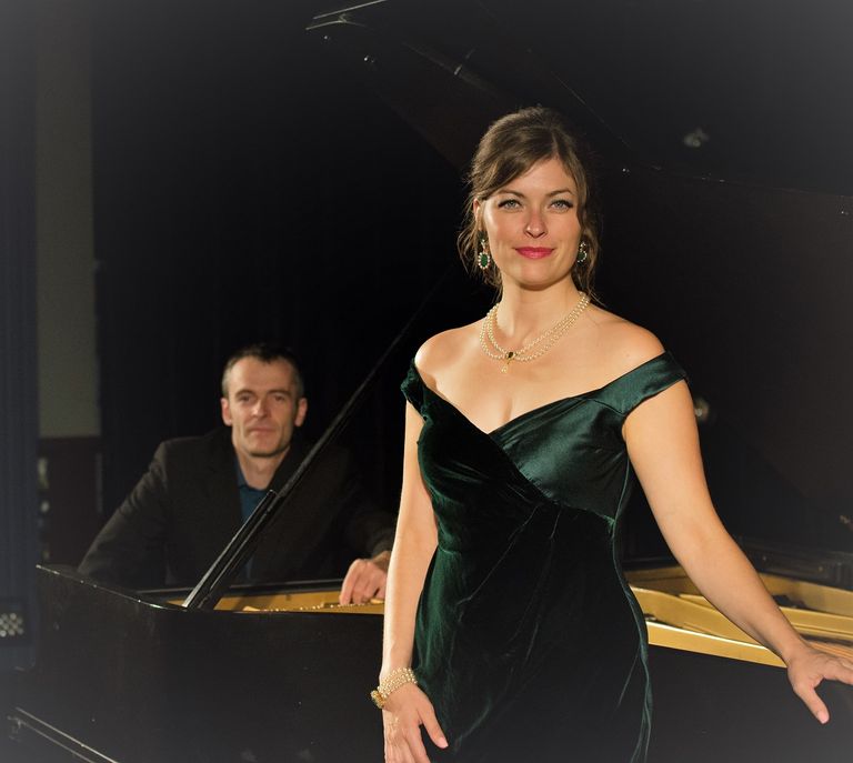 مغنية الأوبرا الكندية إيزابيل نيكولاس