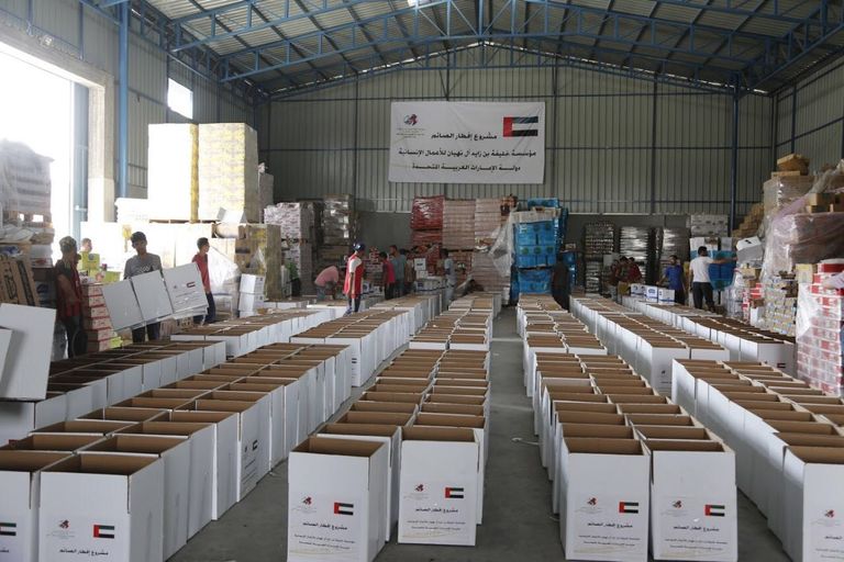 مؤسسة خليفة الإنسانية تنفذ مشروع إفطار صائم في غزة