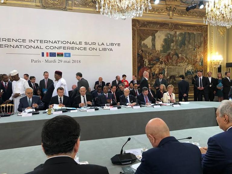 السراج وحفتر وماكرون باجتماع باريس 