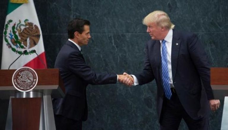 الرئيسان الأمريكي دونالد ترامب والمكسيكي إنريكي بينا نييتو