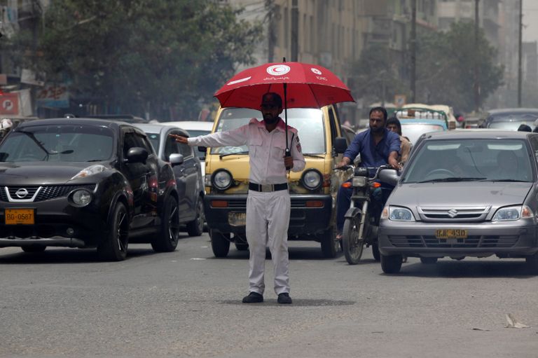 معدلات الوفاة في كراتشي وصلت إلى 65 حالة الأسبوع الماضي