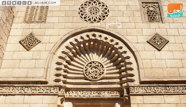واجهة مسجد الأقمر المزخرفة واجهة مسجد الأقمر بالقاهرة الفاطمية