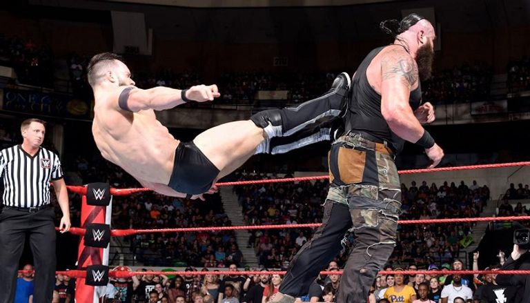 فين بالور يصفع برون سترومان