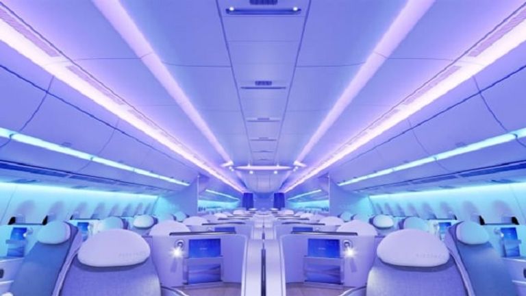 من داخل الطائرة الجديدة رحلة جوية بلا توقف بين سنغافورة ونيويورك