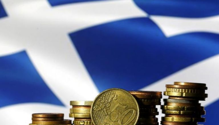 اليونان تخفف قيودها على السحب النقدي من البنوك