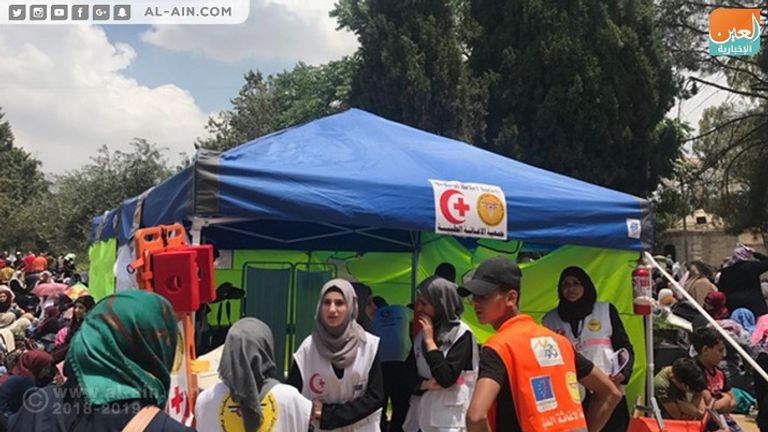 آلاف الفلسطينيين يؤدون صلاة الجمعة بالمسجد الأقصى