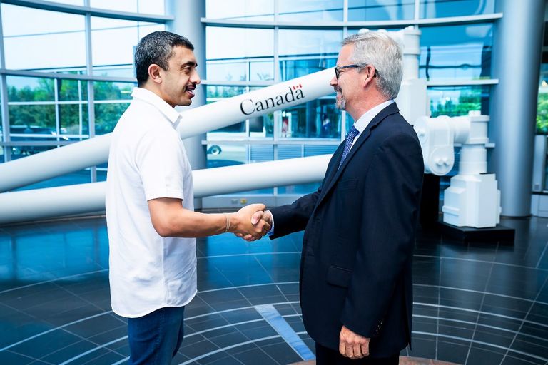 الشيخ عبدالله بن زايد في وكالة الفضاء الكندية