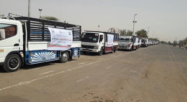 الهلال الأحمر الإماراتي يواصل تنفيذ برامجه الرمضانية في السودان