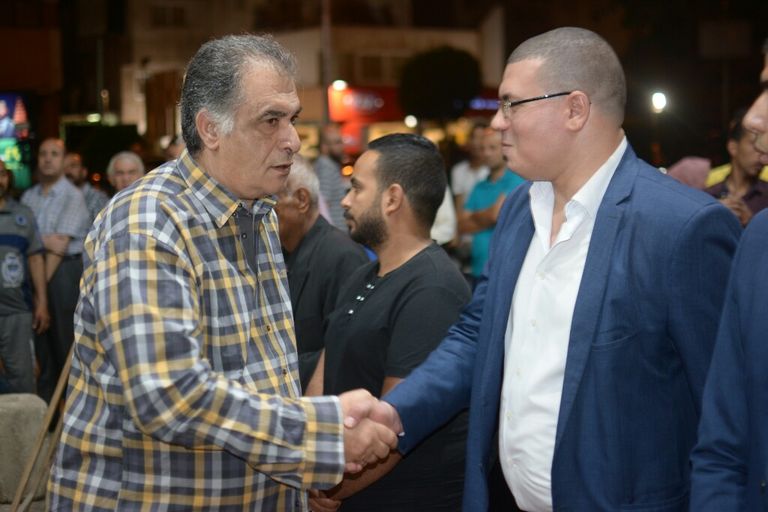 نجوم الفن يتوافدون على عزاء مديحة يسري
