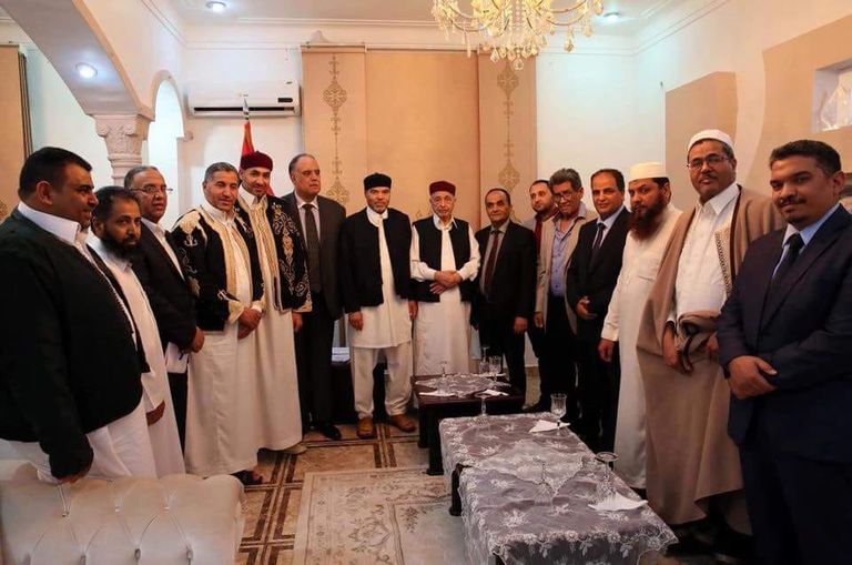 جانب من اجتماع عقيلة صالح بالحكومة المؤقتة