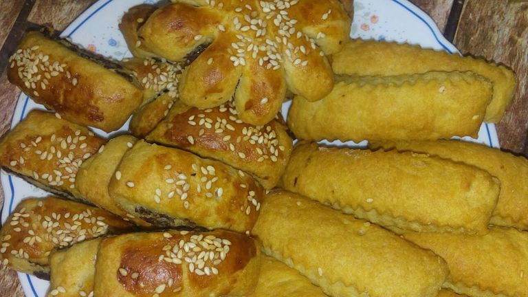 القراقيش بالتمر