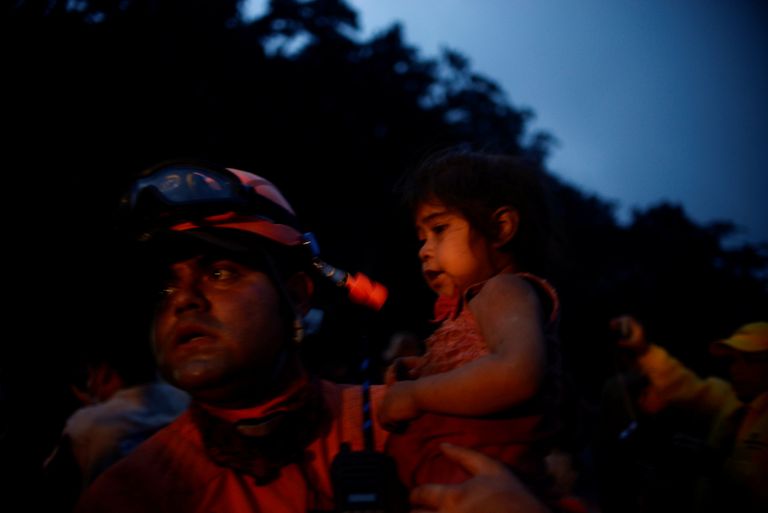 بركان ثائر في جواتيمالا