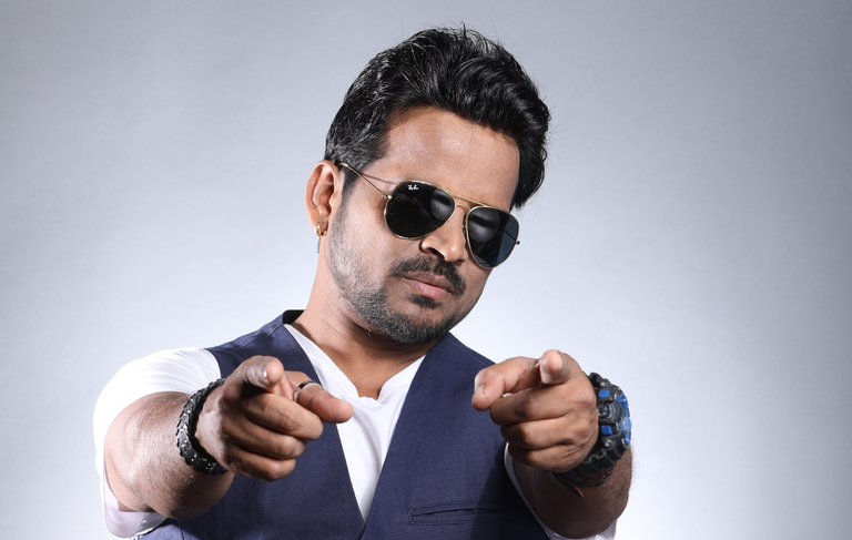 المطرب الهندي شاهد ماليا