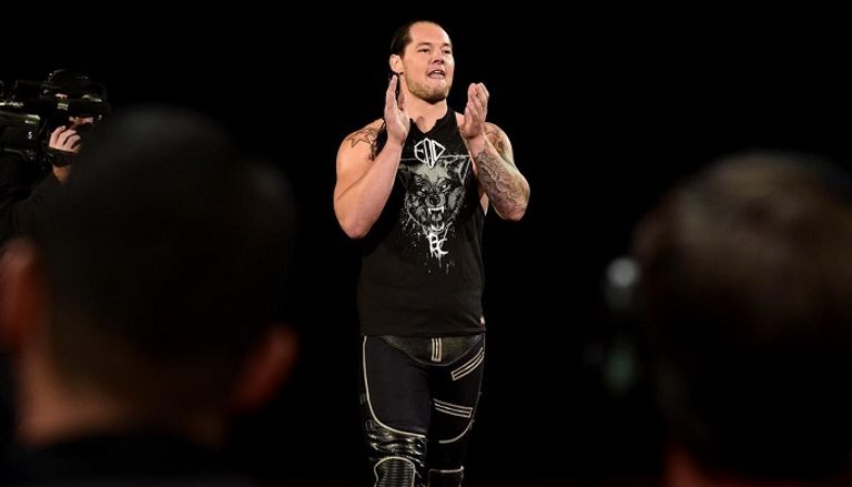 كيرت هوكينز بعد تلقيه الهزيمة الـ 200