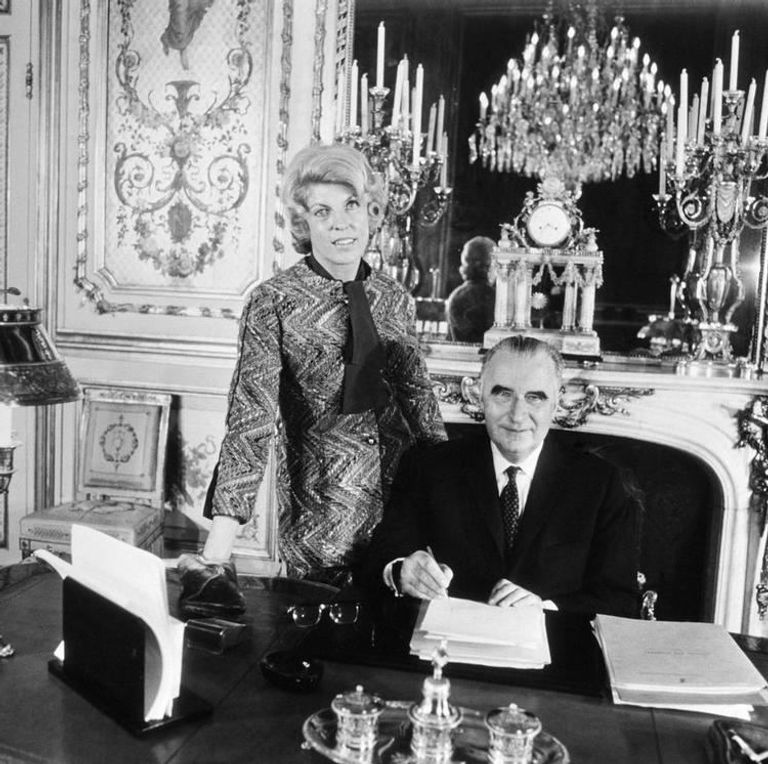 غلاف مجلة باري ماتش عن سيدة فرنسا الأولى