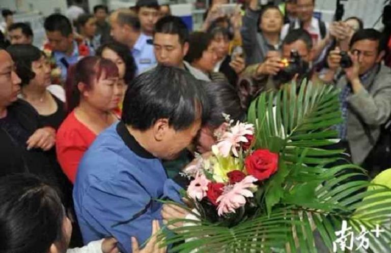 سيدة صينية تعود لأسرتها بعد اختطافها منذ 30 عاما