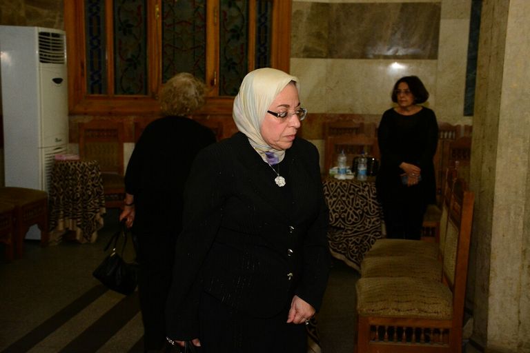 حمدي الكنيسي يقدم واجب العزاء في وفاة الإذاعي أحمد سعيد