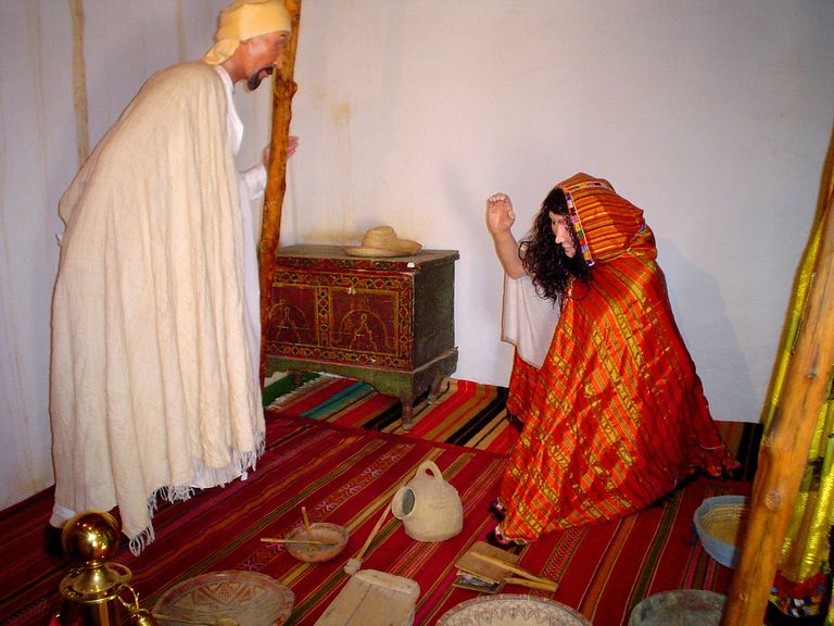 شكل لالة فاطمة نسومر في أحد متاحف الجزائر لالَّة فاطمة نسومر