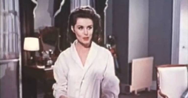 رحيل فتاة جيمس بوند الأولى يونيس جيسون 