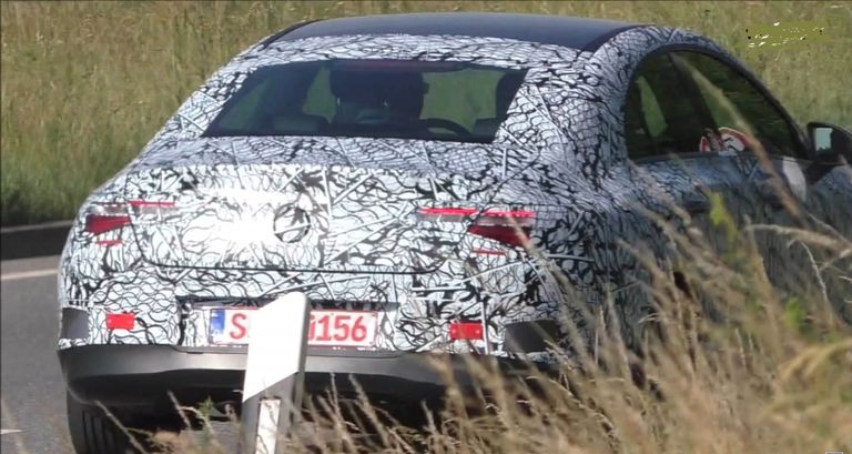 سيارة مرسيدس فئة CLA