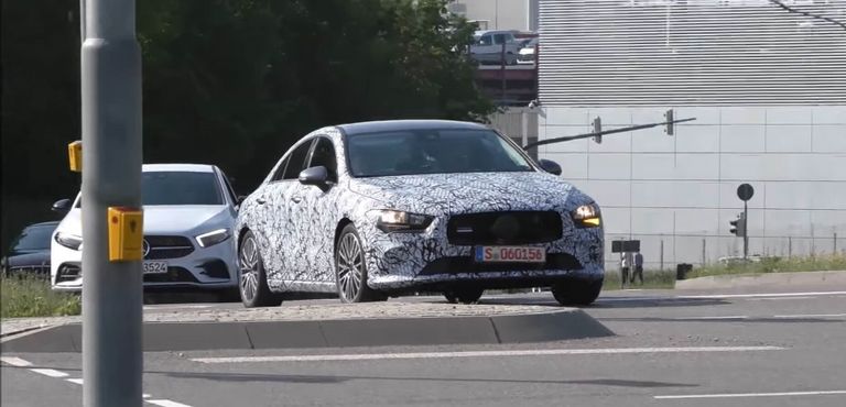 سيارة مرسيدس فئة CLA