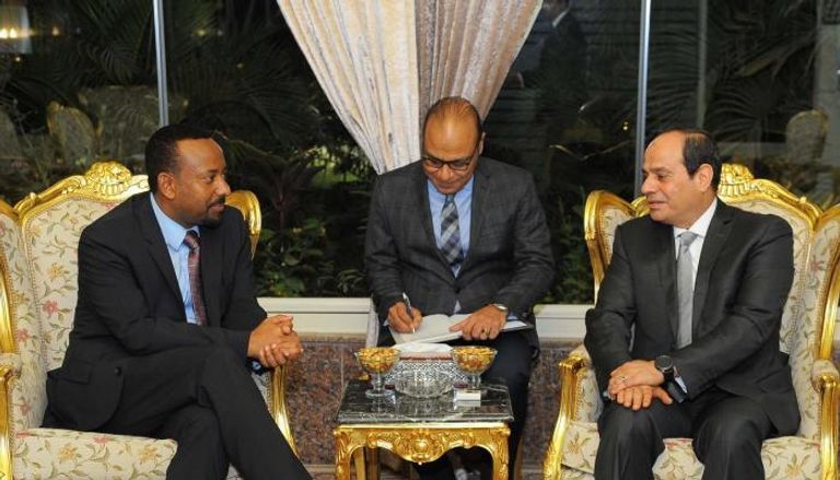 الرئيس السيسي ورئيس الوزراء الإثيوبي خلال لقاء أمس