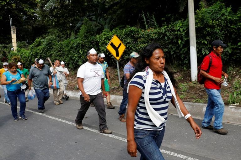 امرأة تفقد 50 شخصًا من عائلتها في بركان جواتيمالا