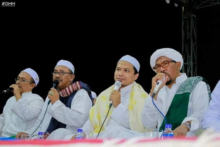 "المسجد الجامع" قبلة المعتكفين في العشر الأواخر من رمضان