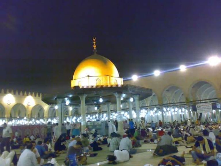 "المسجد الجامع" قبلة المعتكفين في العشر الأواخر من رمضان