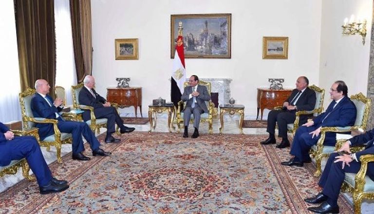 الرئيس المصري عبد الفتاح السيسي خلال لقائه المبعوث الأممي إلى ليبيا