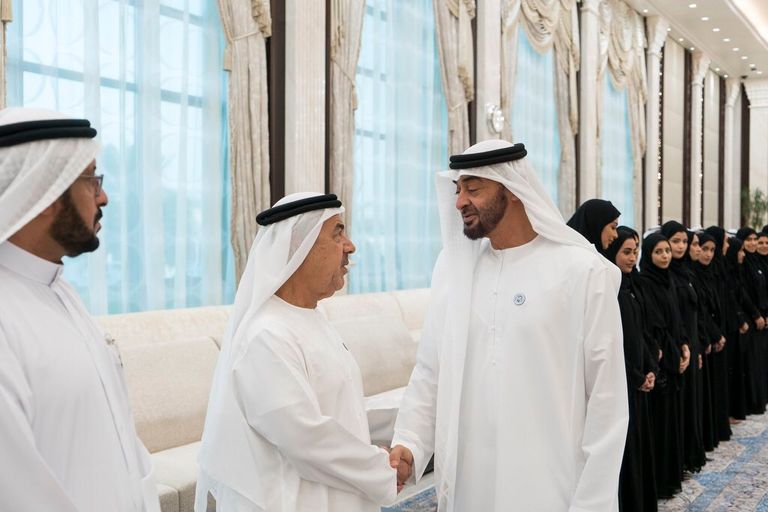 محمد بن زايد يستقبل وفدي جهاز أبوظبي للاستثمار وديوان المحاسبة