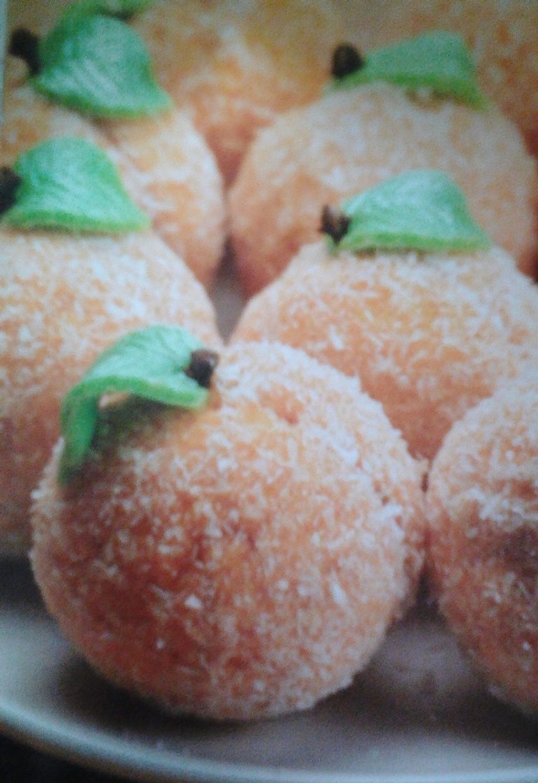 حلوى المْشيمْشَات الجزائرية التقليدية حلوى المْشيمْشَات الجزائرية التقليدية