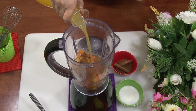 الخطوة 4 عصير اليقطين والمشمش المجفف