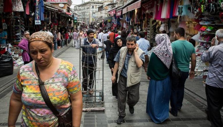 الركود الاقتصادي يسرق فرحة العيد في إسطنبول