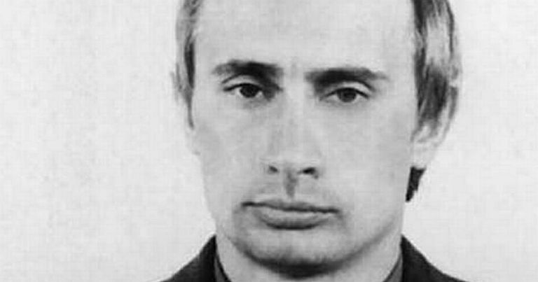 غلاف كتاب ألغاز بوتين