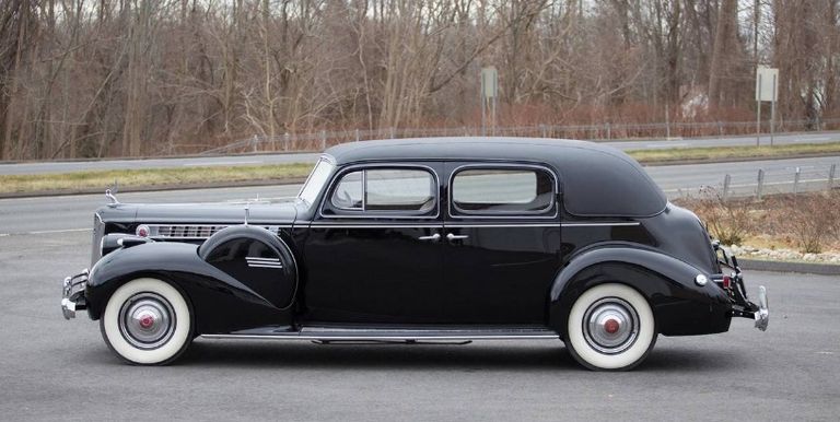 نظام القيادة الذاتية بسيارة تسلا