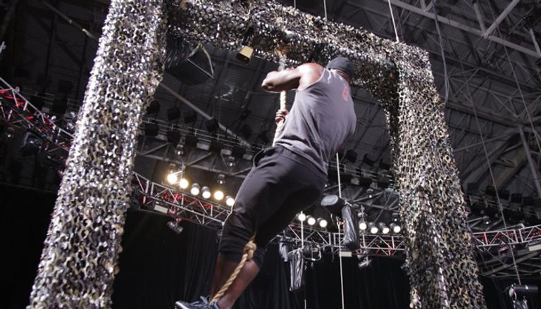 سامي زين يعتدي على بوبي لاشلي