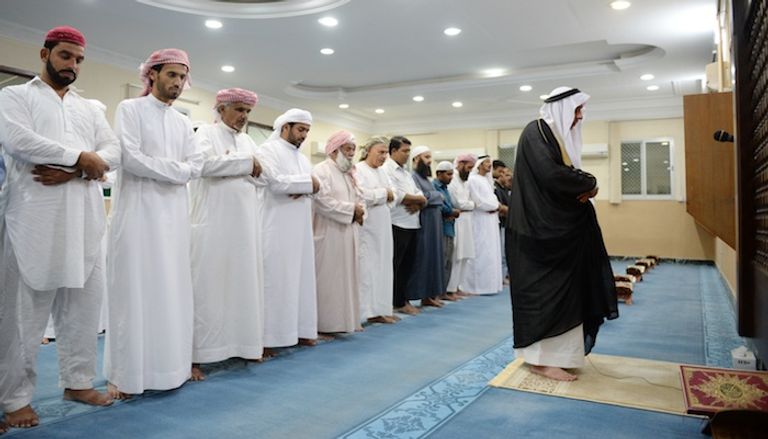 مساجد الإمارات تقيم "صلاة الغائب" على أرواح شهداء الوطن