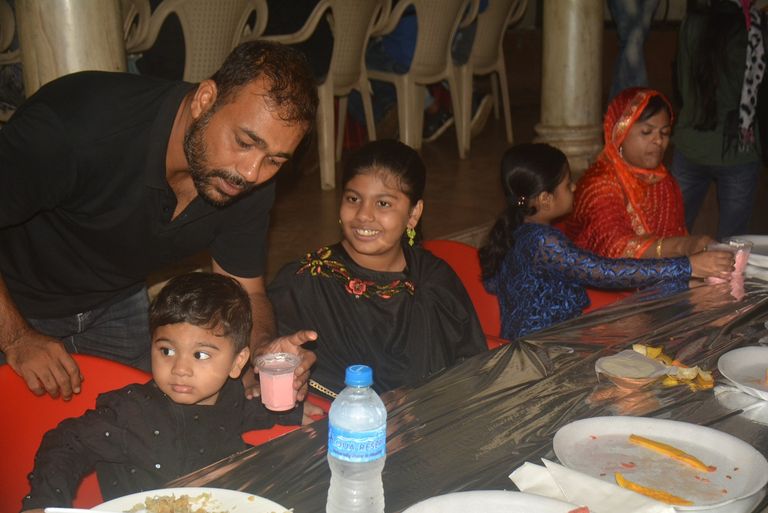 المنتج الهندي راجان شاهي ينظم مأدبة إفطار على شرف مسلسله الجديد