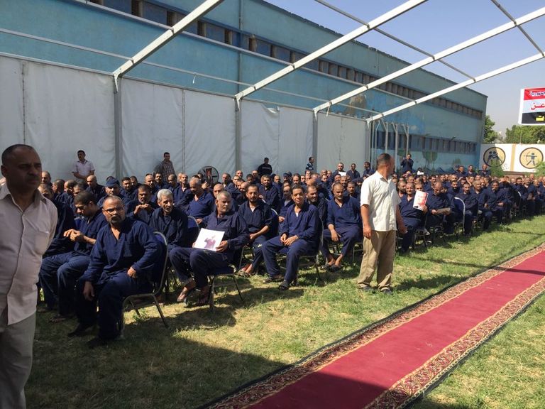 الغارمون والغارمات الذين تم الإفراج عنهم بقرار الرئيس المصري