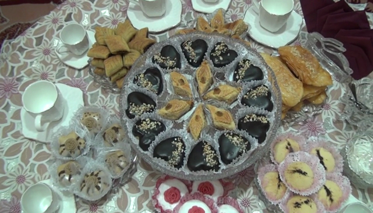 حلويات العيد الجزائرية التقليدية 