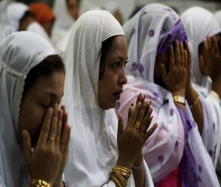 صلاة العيد في مدينة دلهي الهندية