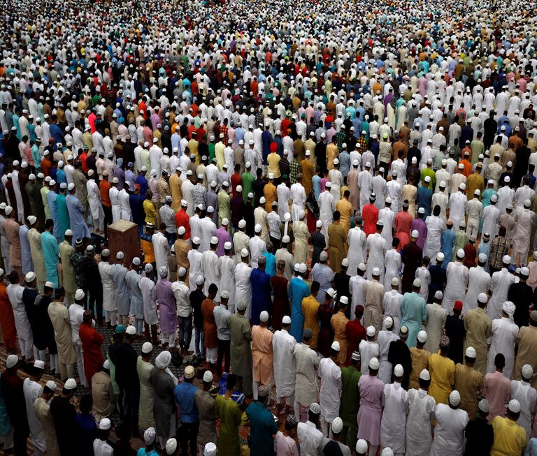 صلاة العيد في مدينة دلهي الهندية