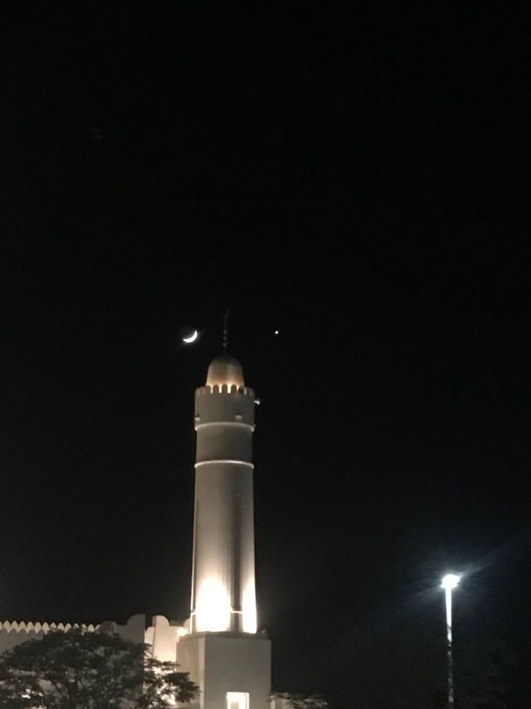 اقتران القمر بكوكب الزهرة