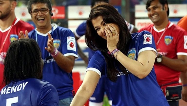 رانبير كابور مع ميسي نجم منتخب الأرجنتين