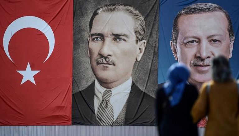 أردوغان ينتهز وجود اللاجئين في تركيا لتحقيق مطامعه في السلطة