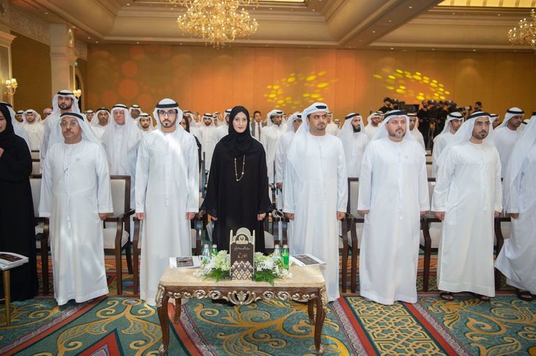 جانب من حفل تكريم المشاركين في مجالس وزارة الداخلية الإماراتية