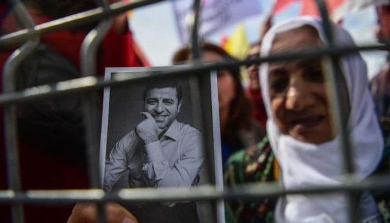 دميرتاش السجين الذي يخشاه أردوغان في الانتخابات